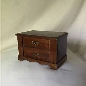 Musical Jewelry Box (9x5.5) works great